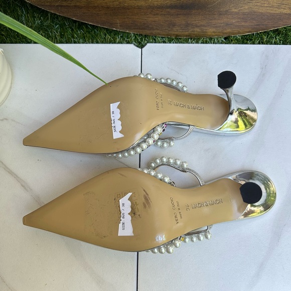 Mach & Mach PVC
Visit
Diamond of Elizabeth Mules size 38 - Picture 10 of 16